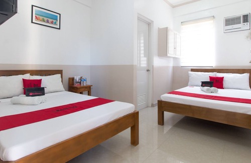 Santa Catalina Hotel | RedDoorz Plus @ Santa Catalina Metro Vigan