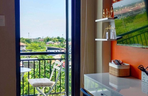 Basak Apartment | Relaxing 1BR w/Balcony + Sofa Bed/Free Pool & Gym/20 Mins to Beach.