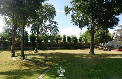 Batac Resort | Resort ∙ 2 guests