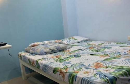 Tarlac Hostel | RGC Residences