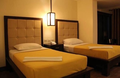 Downtown Tacloban Hotel | Rosvenil Hotel
