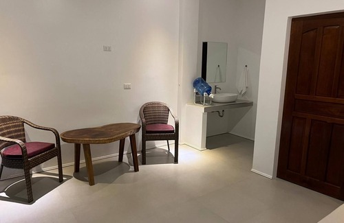 Port Barton Hotel | Royal Suites Port Barton