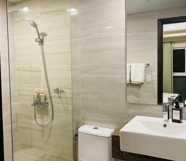 Tambo Apartment | Savvy Suites Combined 6BR near Okada