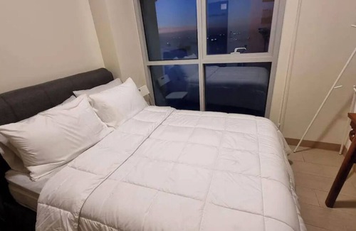 Tambo Condo | Scenic Manila Bay Retreat Nestled in Entertainment City Across Okada & Near Naia