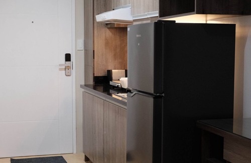 North Reclamation Area Apartment | Sean's Pad at Sun Vida Tower Studio Unit Across SM City Cebu