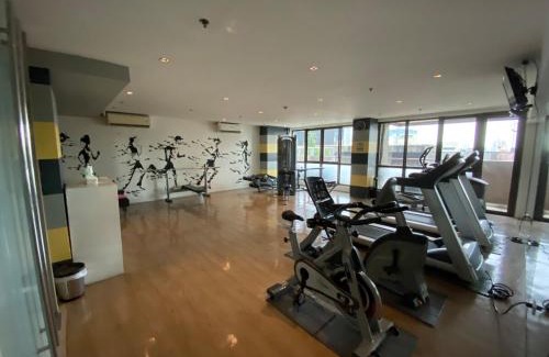 Legazpi Village Apartment | Serviced Apartment with great location and the best view plus Fast wifi