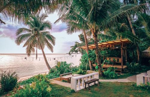 Catangnan Hostel | ShakaBrah Beachfront Hostel