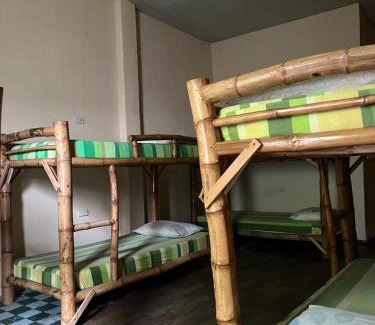 Tanawan Hostel | Sharky Hostel Oslob