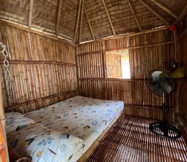 Tanawan Hostel | Sharky Hostel Oslob