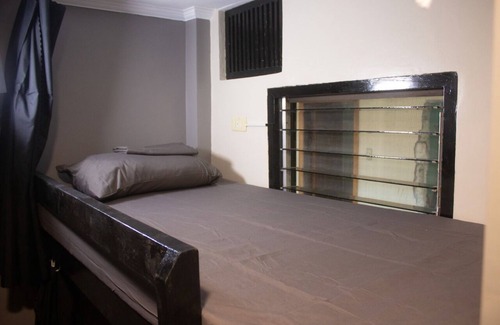 Tawala Hostel | Sierra Madre Divers Dorm Room