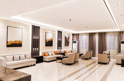 Novaliches Hotel | Sotogrande Neopolitan Hotel