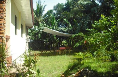 Bantayan Island House | Spacious 2 bed bungalow in Baod fishing village