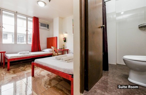 Ermita Night District Hostel | Stay Malate Hostel