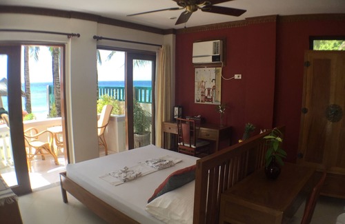 Lanas Hotel | The Beach House