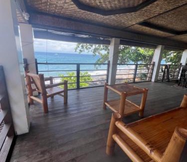 Zamboanguita Resort | The Beach Lounge
