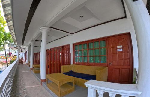 Oslob Hostel | The Lighthouse Resort