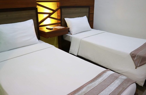 Tacloban Hotel | The Loft Hotel