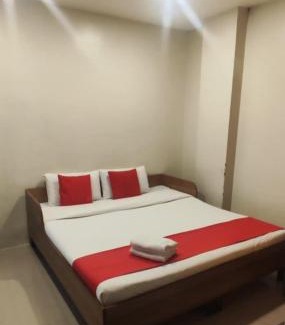 Santa Cruz Hostel | The Quarters