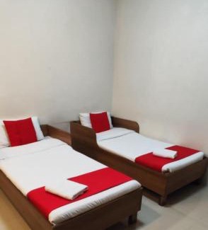 Santa Cruz Hostel | The Quarters