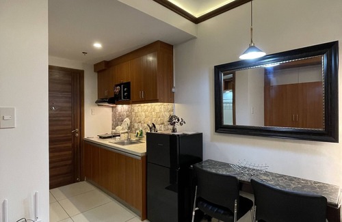 Cebu Apartment | The tallest building in Cebu Horizons 101