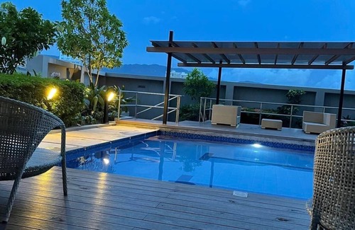 Cebu Apartment | The tallest building in Cebu Horizons 101