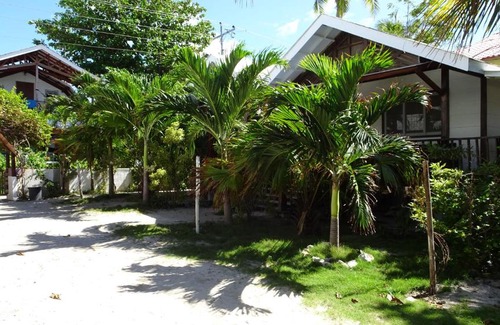 Logon Hostel | Threshershack Inn