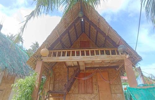 Puraran Hostel | Titaays Surfers Inn