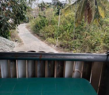 Basdiot Hostel | Titanic's Nipa Hut