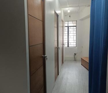 San Fernando House | Toni City Centered Budget Room