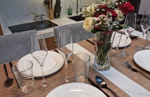 Basak Apartment | Tropical Comfort in Cebu Pool Furnished Cebu view 20min from Airport