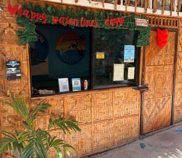 Logon Hostel | Villa-Atlas Guest House