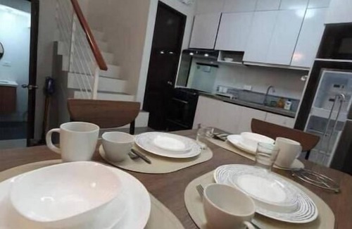 Maribago House | VIP 3BR 4Beds House 5 mins to Airport 300MBPS WIFI