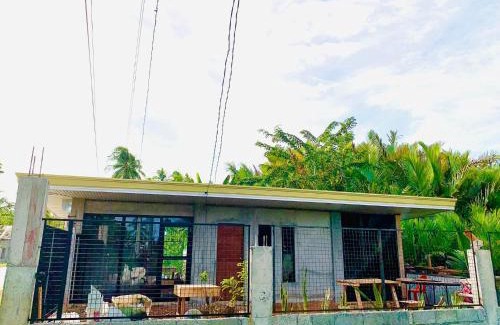Cagwait Hostel | ZEEK'S Cabin 1