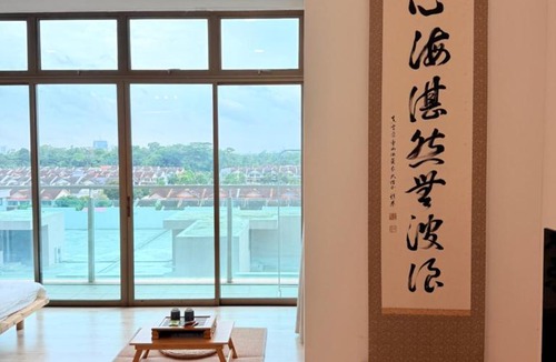 Taman Mount Austin Apartment | 01 NO DEPO Palazio Apartment Japanese style Studio Mount Austin Wifi & Netflix