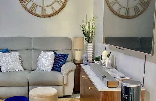 Morong Apartment | 1 Bedroom with Free Parking