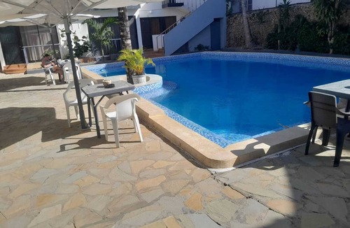 El Batey Apartment | 1-bedroom apartment with air conditioning, kitchen, swimming pool, city center