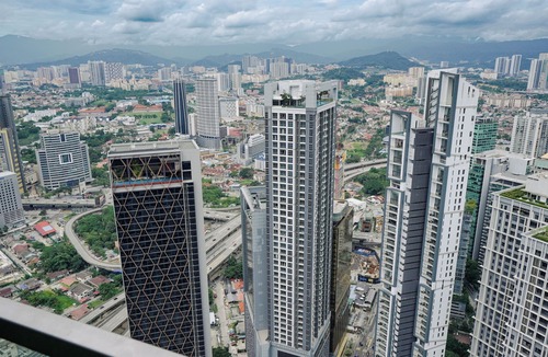 Kuala Lumpur City Centre Condo | 1-bedroom condo located in city central. 5 mins walk to Twin Towers.