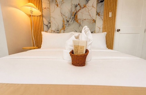 Malate Hotel | 1-bedroom hotel in superb Manila with cool AC comfort