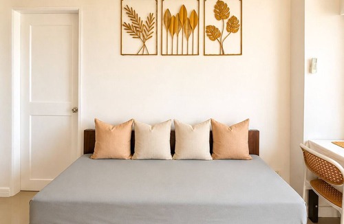 Malate Hotel | 1-bedroom hotel in superb Manila with cool AC comfort