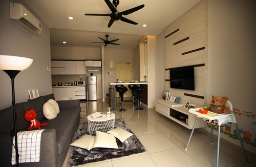 Malacca City Condo | 1 bedroom luxury condo. 1 to 7 guests, 3 beds, 1 sofa bed, 1 bathroom, living