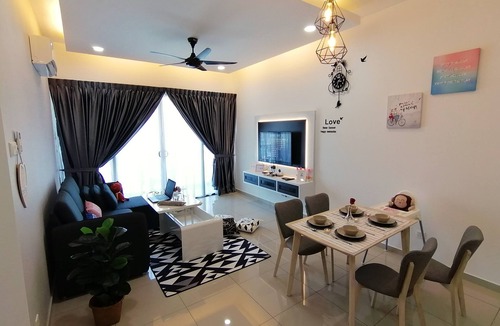 Malacca City Condo | 1 bedroom luxury condominium, 1 to 7 guests, 3 beds, 1 sofa bed, 1 bathroom