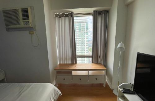 Ermita Apartment | 1 BR Condo in Manila near US Embassy & St Lukes