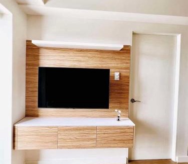 A. Bonifacio Apartment | 1 BR Condo Unit at The Celandine Condominium near Ayala Cloverleaf Mall