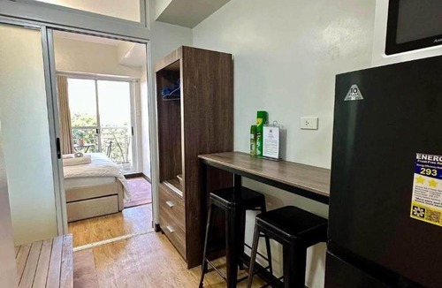 Davao Apartment | 1 BR Condo with balcony in Verdon Parc Trevans 512