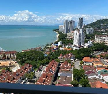Tanjung Bungah Bed & Breakfast | 1 room at my apartment at Chez Marcel