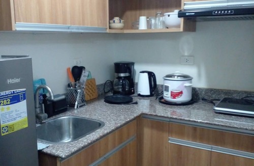 Mactan Export Processing Zone Condo | 10-mins walk from airport-Furnished 1BR condo