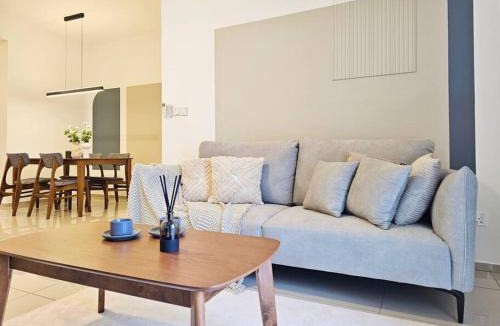 Pelabuhan Klang Apartment | 10 paxs Good stay Klang Bayuemas