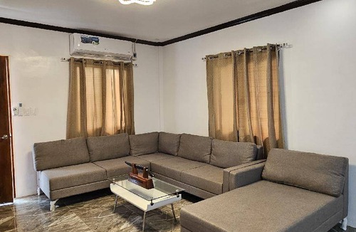 Basey House | 100 m² House ∙ 2 bedrooms ∙ 12 guests