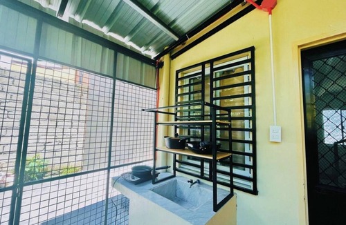 Dasmarinas House | 100 m² House ∙ 2 bedrooms ∙ 11 guests