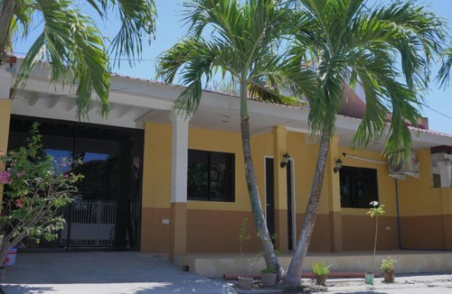General Santos House | 100 m² House ∙ 2 bedrooms ∙ 5 guests